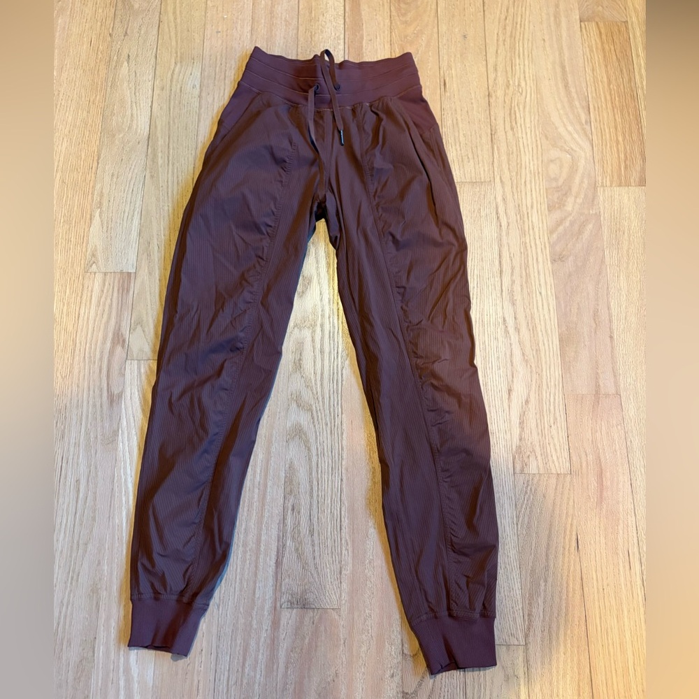 Lululemon Dance Studio Jogger Roasted Brown size 2